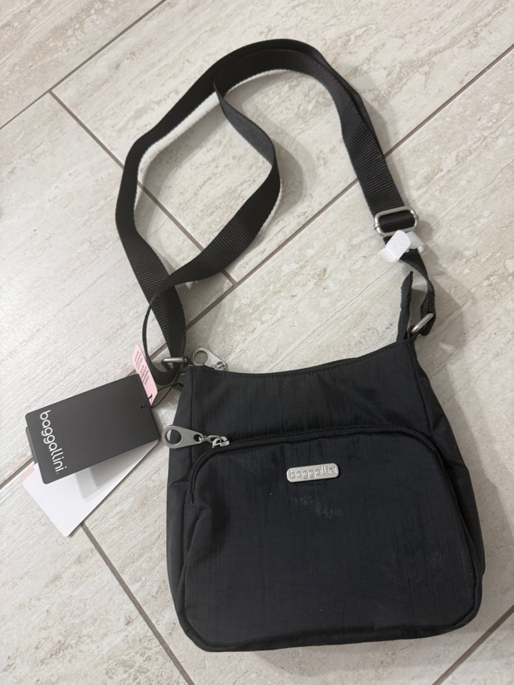 Baggallini Black Lightweight Crossbody Bag..nwt .. Joey Bagg
